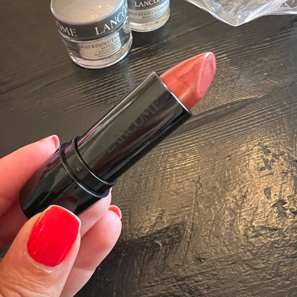 Lancôme makeup bag with products - Picture 4 of 13